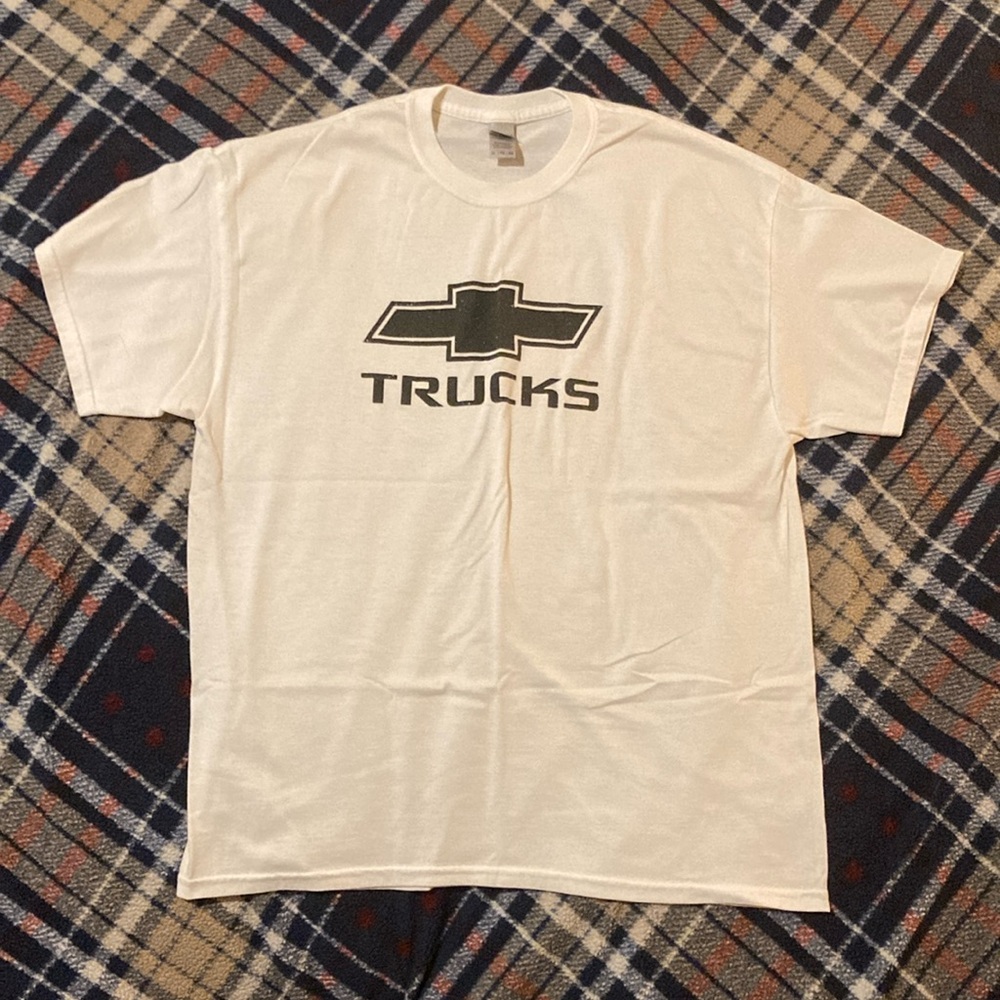 Gildan Chevy “TRUCKS” T-Shirt